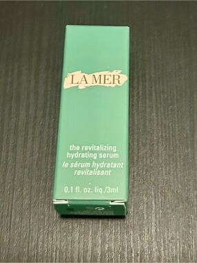 La Mer Revitalizing Hydrating Serum - 1 Fl oz Travel size